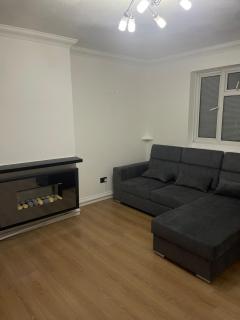 Lush Stays l Spacious 3BDR l Sleeps 5 l Secure Parking l Fast Wi-Fi l LongTerm Rates Available - 3