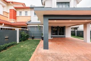 Modern Elegance 17pax House Setia Alam Mall - 4