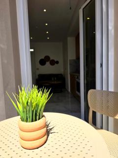 Anthouli homes 3, steps from beach and centre - 1
