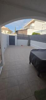 Casa adosada con patio en Cunit - 8
