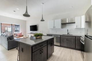 Landing Amazing 1BD in Granary District - 5