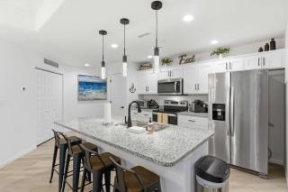 Emerald Bay Unit 1D - 9