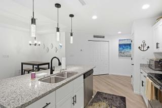 Emerald Bay Unit 1D - 7