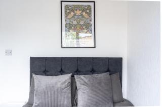 Luxurious 4 bedroom in Milton Keynes - 9