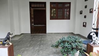 Airport Transit Gagani Villa - 6