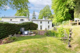Lantern House - Historic Coastal Retreat with Hot tub, Sea Views & Garden - 9