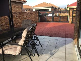 Private Secure house in Alberton - 1