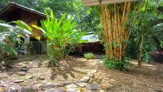 Wooden Cabin with deck Over Creek, walk to beach - 7