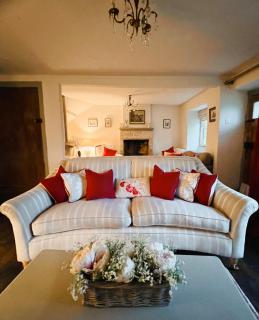 Four bedroomed 18th century cosy cottage three miles from Bath City Centre - 4
