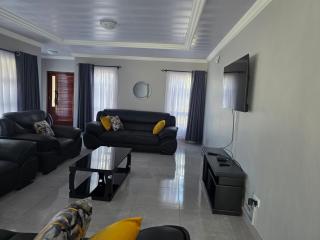Cozy Villa - 0