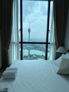 City Escape - Capital Twin Peak - 3Bedroom Luxury Apartment at 44th floor - 1