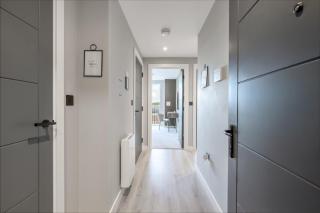 2 Bedroom Flat Sleeps up to 6 with Balcony by Elevate Living Estates Short Lets - 6