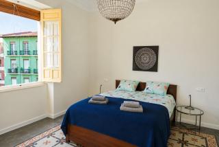 Historic apartment by Mercado Central by NRAS - 9