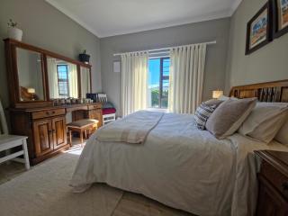 Caledonia Guest Room - 3