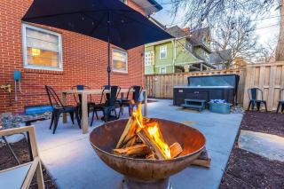 Family Retreat with Hot Tub, Game Room & Prime Location - 0
