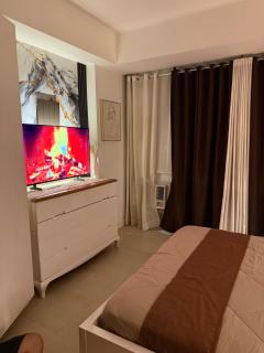 Cozy 1BR in Azure Beach view with Balcony Near NAIA - 8