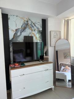 Cozy 1BR in Azure Beach view with Balcony Near NAIA - 1