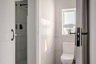Modern 2 bedroom escape in Jbay - 4