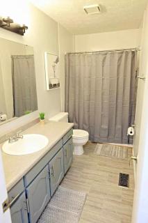 3BR Suburban Getaway in Indy 7 min to Airport - 9