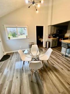 3BR Suburban Getaway in Indy 7 min to Airport - 8