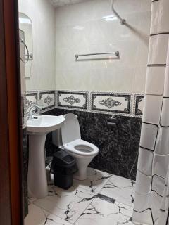 Lucy Guest House - 9