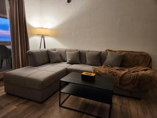 Mare Shine Apartments Reževići - 9