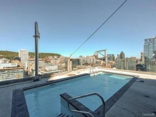 Modern Condo in Heart of Downtown - 9