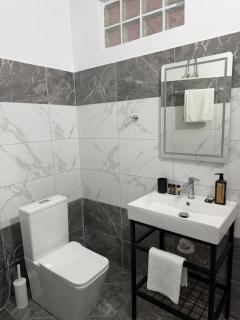 Geni Sea View Rooms - Saranda - 4