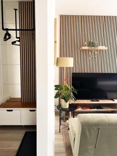 LuBu Stay Central, Cozy, with Workspace and Parking - 9