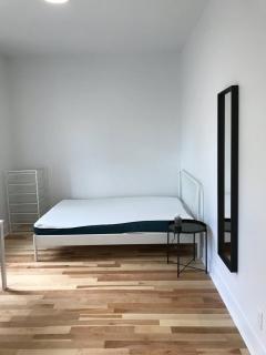Expansive 5 BR in the Heart of the Plateau - 2