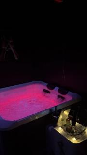 L'instant Désir love room jacuzzi - 9