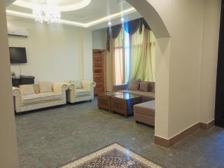 Zaryab Hotel & Restaurant - 8