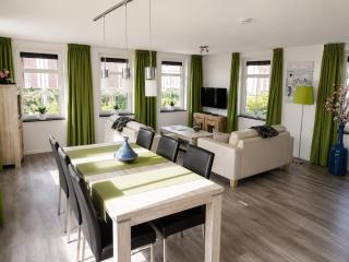 Family-Friendly Holiday Home - 8