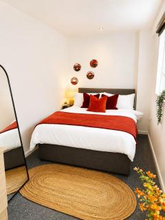 Newcastle City Centre Quayside with Secure Free Parking - 7