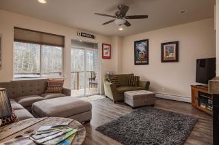 Girdwood Mountain Basecamp-Sleeps 7-Near Alyeska - 9