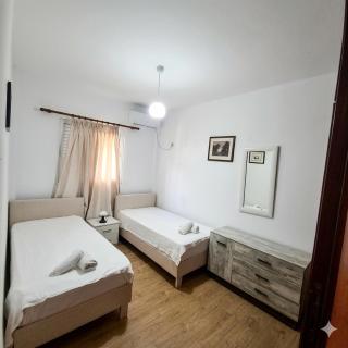 Sarsed Home, Sarande - 3