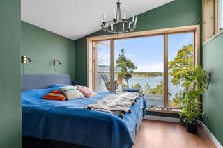 Cat-Friendly Archipelago Villa - 0