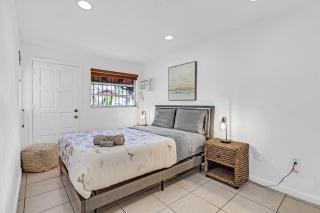 Cozy 2 Queen Bedrooms with Parking in Miami - 9