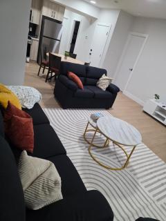 Cozy Irvine Creek Walk-Out Suite 10 mins to YEG - 9