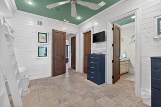 Enchanting Masterpiece Beach House with Pool and SPA, Elevator & Stunning Rooftop Gulf Views - 7