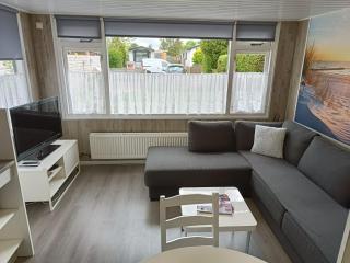 Cozy chalet in Opmeer near Amsterdam and Beach - 3