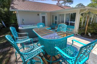 Tropical Home with Tiki Bar near Navarre Beach - 8
