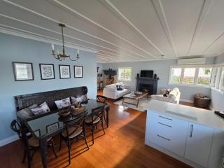 Kingfisher Lodge Waterfront Retreat - 4