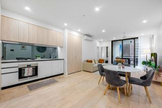 The Park Life West End 2 Bed Retreat - 1