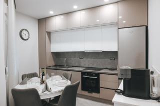 Parthenon Exclusive Suite - 5