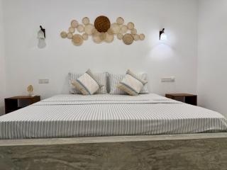 Sunrise Villa - 0