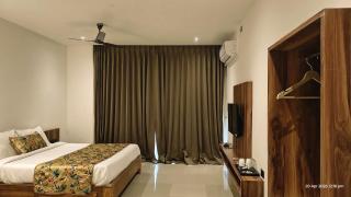 Kaziranga Eco Village Resort - 9