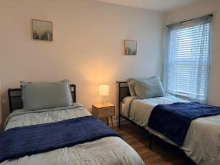 3BR Lakefront Duplex in a Gated Lagoon Community - 7