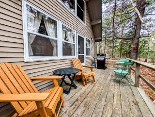 Hikers Cabin with fireplace 10 minutes to Acadia 1 dog - 7