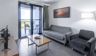 WhitsunStays - The Regal (2br/2bth, Central) - 9